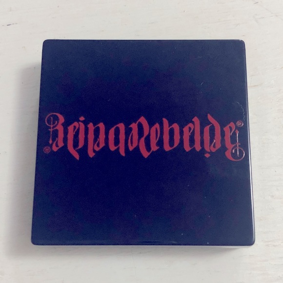 REINA REBELDE Bronzer in Coqueta - Picture 2 of 4